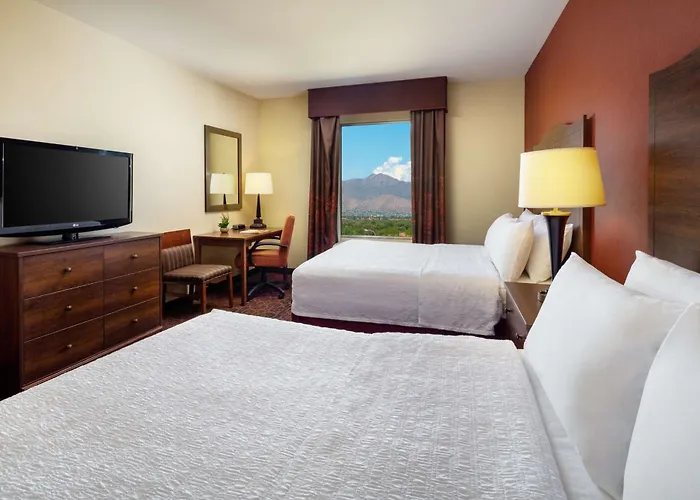 Hotel Hampton & At Talking Stick